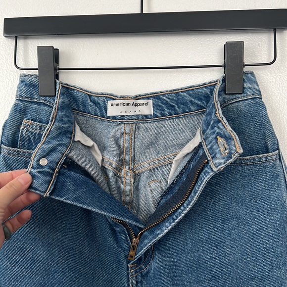 American Apparel Jean Shorts - Picture 4 of 6